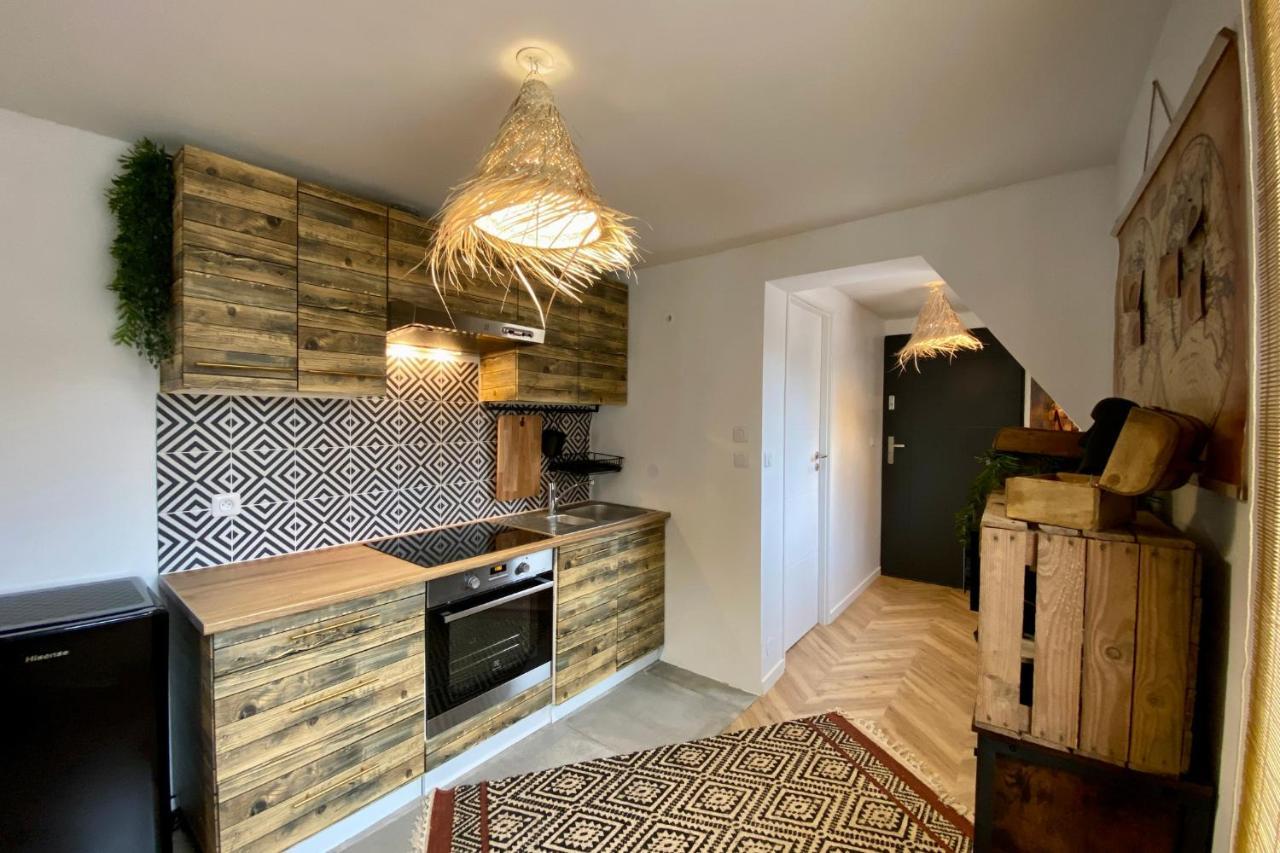 L'Expedition - Best Keys - Experience Unique - Deco Immersive - Lit Queen Size & Canape Convertible - Centre Ville - Netflix & Wifi Illimite - Check-In Autonome - Parking Gratuit Villeneuve-sur-Yonne Ngoại thất bức ảnh
